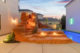 Hollywood Mansion (D21) - Image 4