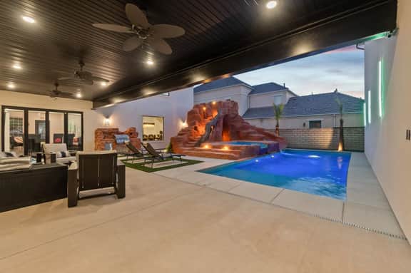 Hollywood Mansion (D21) - Image 5