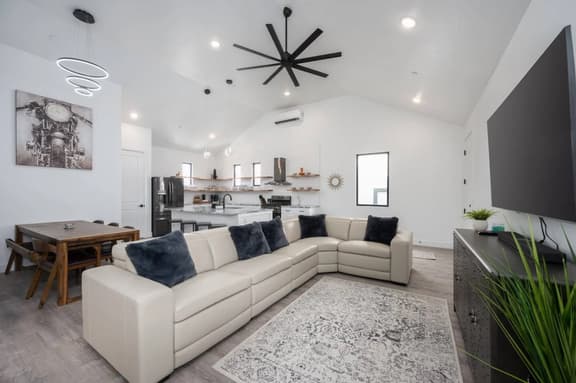 Oasis Palms Bungalow (H07 Casita) - Image 1